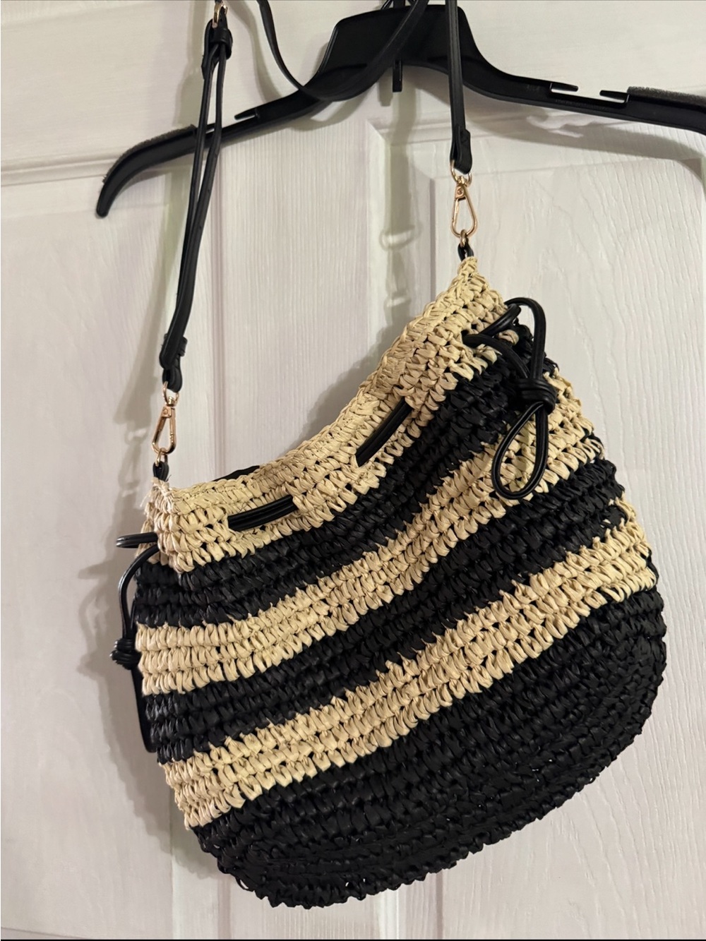 Crossbody purse straw beachy